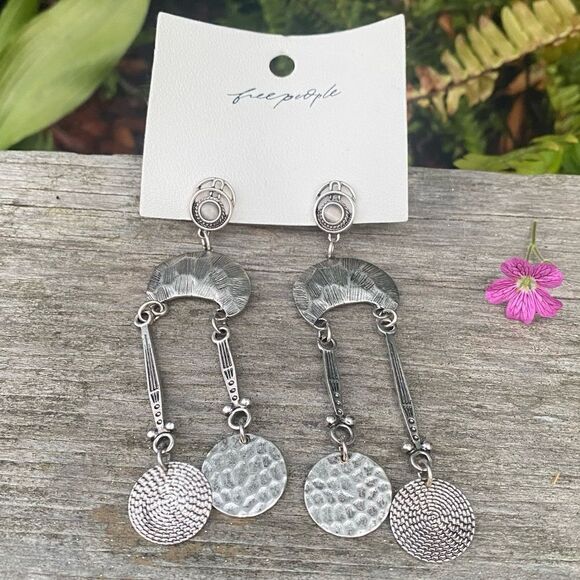 NWOT New Free People Back to Brooklyn Silver Moon Dange Drop Earrings Boho - Picture 5 of 9